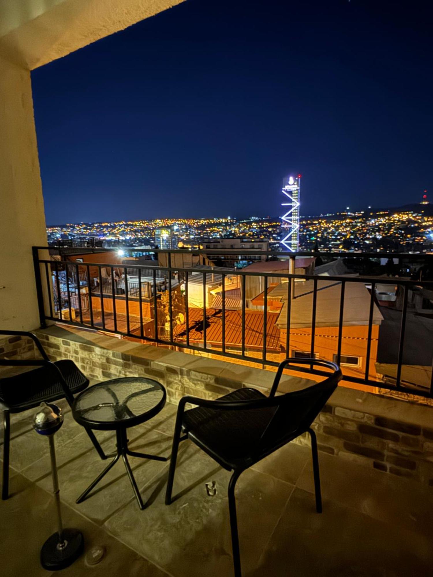 Brothers Apartments With Terrace In Old Tiflis Exterior foto