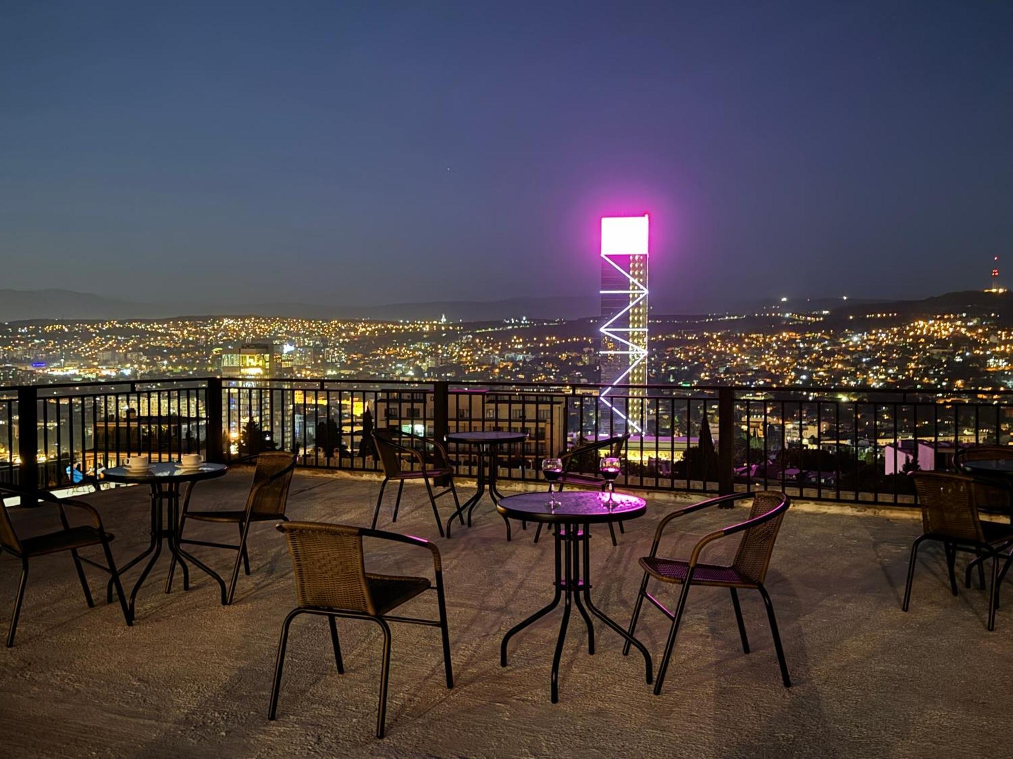 Brothers Apartments With Terrace In Old Tiflis Exterior foto